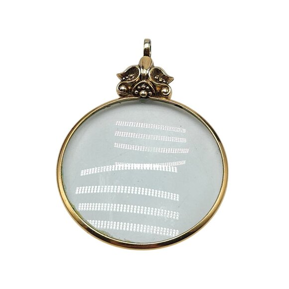 Vintage Avon Gold Tone Magnifying Glass Pendant - Picture 1 of 5
